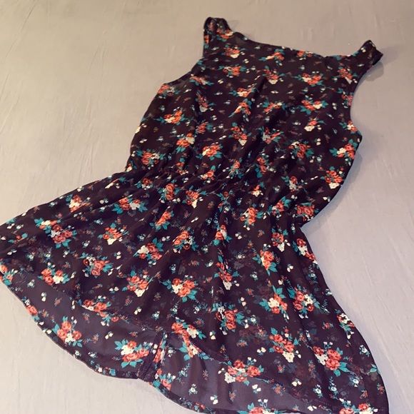 Forever 21 Blouse - Picture 2 of 2